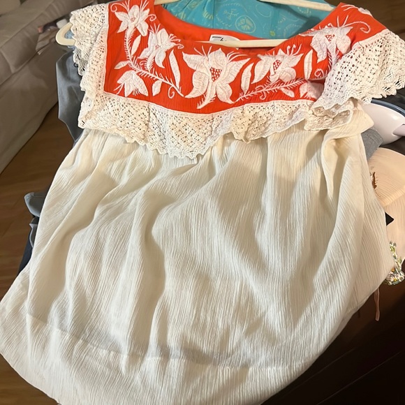 Milly of New York embroidered Gauzy Top~EUC - Picture 1 of 7